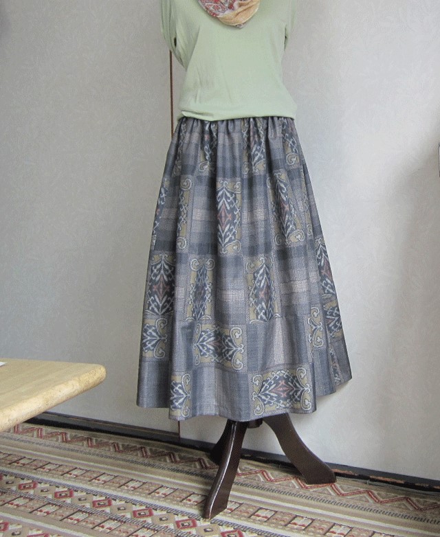 着物リメイク♪泥大島紬でグレー系シックなスカート：丈76cm