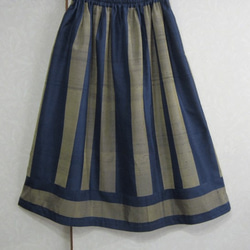 着物リメイク♪ストライプ柄の紬で大人スカート　丈７５ｃｍ（裏地付き） 2枚目の画像
