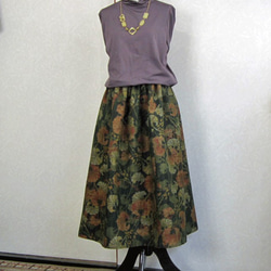 着物リメイク♪秋めいたシックなシンプルスカート：丈７７ｃｍ（裏地付き） 5枚目の画像