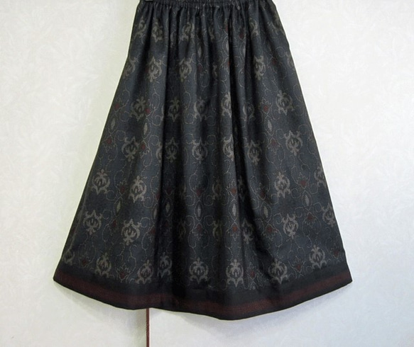 着物リメイク♪上質（5マルキ）泥大島紬のシックなスカート：丈７７ｃｍ（裏地付き） 2枚目の画像