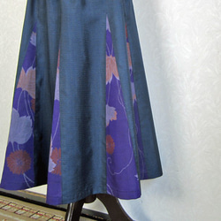 着物リメイク♪大島紬と正絹で作ったシックで粋なフレアースカート（裏地付き）：丈７６㎝ 3枚目の画像