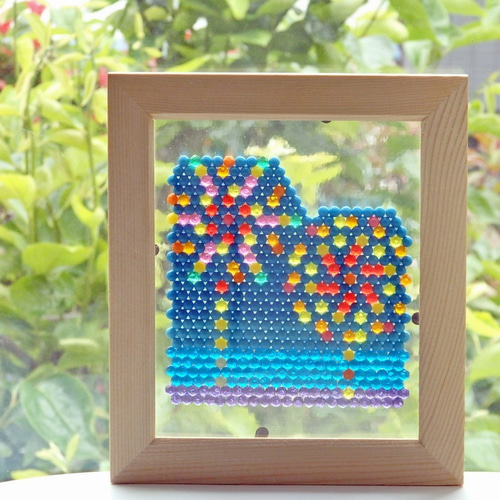 アクアビーズでつくる「昼も夜も楽しい♪ステンドグラス風アートパネル