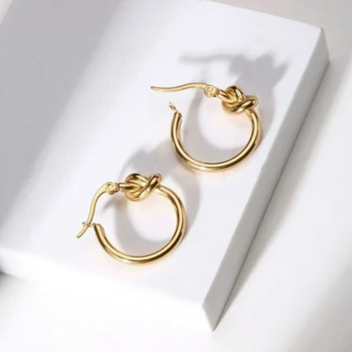 受注販売】1番人気！セリーヌ風ノットフープピアス ピアス（フープ