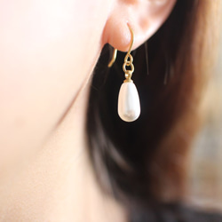 夢幻水滴-珍珠 黃銅耳環-可改夾 第3張的照片
