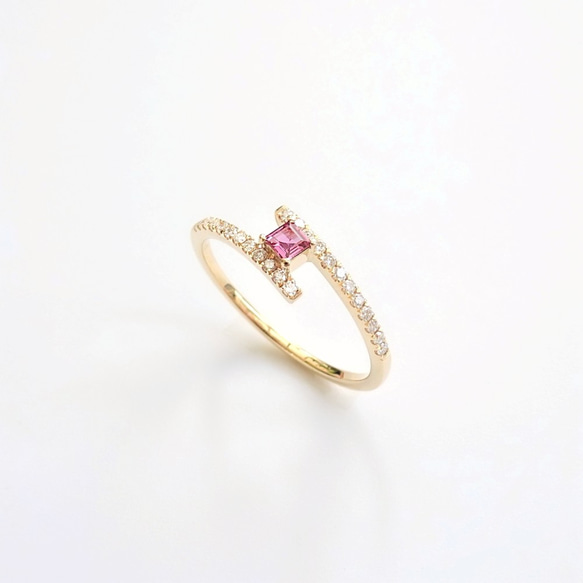 天然紅寶石 公主方形切割 微鑲鑽 純 18K 金戒指 | 平行的交集 可疊搭 客製手工 第2張的照片