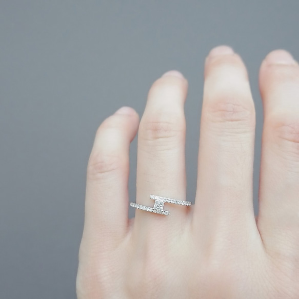 天然鑽石 公主方形切割 純 18K 金戒指 | 平行的交集 可疊搭 客製手工 第7張的照片