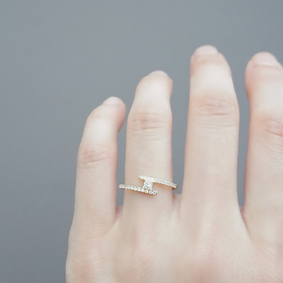 天然鑽石 公主方形切割 純 18K 金戒指 | 平行的交集 可疊搭 客製手工 第5張的照片