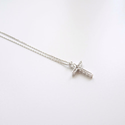 天然鑽石 中型十字架 純 18K 金 項鍊 (M) | JSN09 第4張的照片