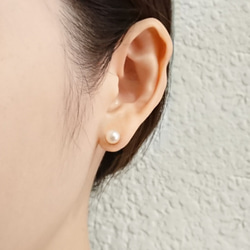 日本純 14K 白金優質淡水珍珠貼耳耳環 6.5-7mm 第4張的照片