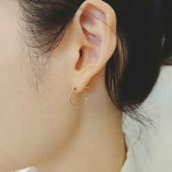 K18 Skin Jewelry - 日本18K黃金日常極簡小耳圈 - 15mm 第1張的照片