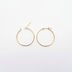 18K Solid Yellow Gold Delicate Tubular Hoop Earrings - 25mm 3枚目の画像