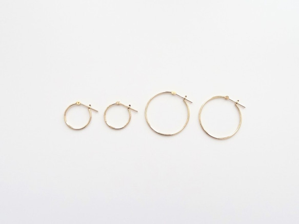 18K Solid Yellow Gold Delicate Tubular Hoop Earrings - 25mm 7枚目の画像