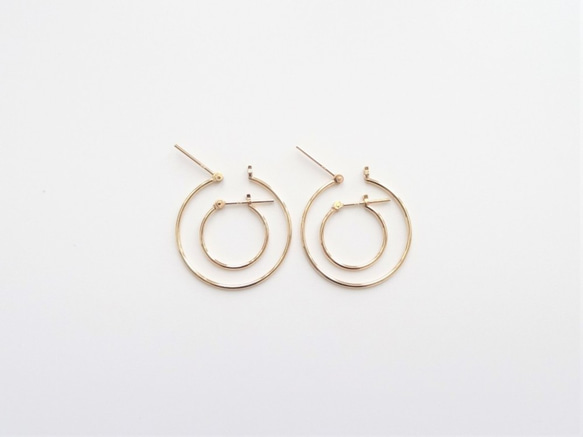 18K Solid Yellow Gold Delicate Tubular Hoop Earrings - 25mm 8枚目の画像