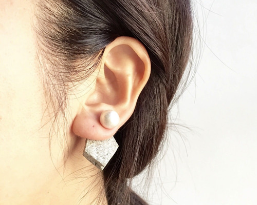 コンクリートピアス/片耳/コットンパール ピアス（スタッド・一