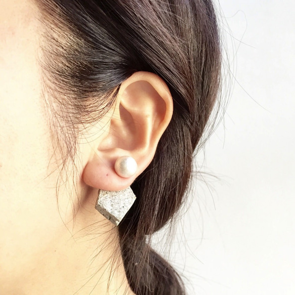 e.m. クリスタル　片耳用ピアス HIROTAKA/ヒロタカ】Bird of P Square Hook Tiger Eye：ピアス