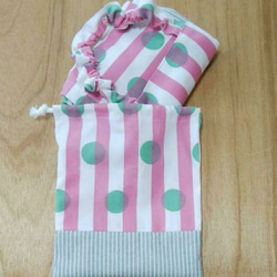 子供 エプロン･三角巾･収納袋 3点セット ピンクストライプ×グリーンドット カラフル 3枚目の画像