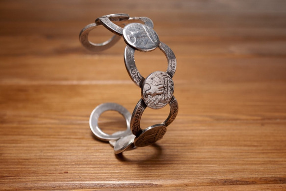 Dreamstation皮革鞄研所，美國25C銀幣手鍊Silver bracelet，手工製作 第3張的照片