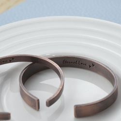 【刻字】簡約C型手環 - 紅銅復古款 | 情侶對環 客製化 情人禮物 第6張的照片
