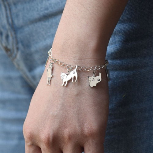 猫のファンタジーワールド（かわいい動物のスターリングシルバー