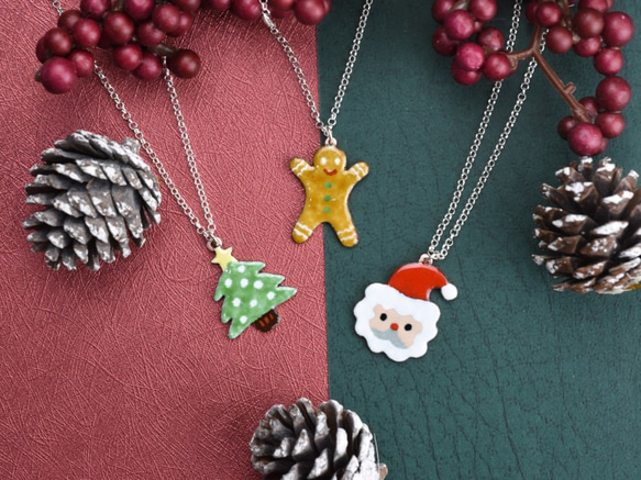 聖誕好Q系列 - 聖誕樹、薑餅人、聖誕老公公 (琺瑯純銀項鍊) ::C%手工飾品:: 第1張的照片