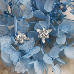 小藍莓果實 | 純銀耳環 女款 改夾式 可愛簡約 手工銀飾 情人禮物 第4張的照片