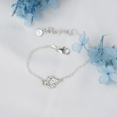 小さな花輪 | シンプルな花柄のデザイン、長さをカスタマイズできる