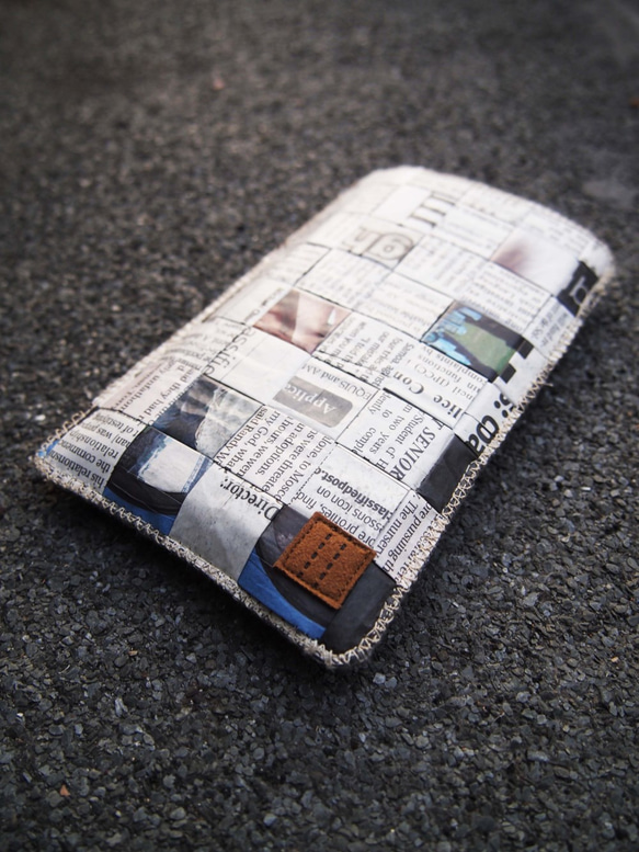 Paralife 量身訂製 報紙手作手機套 刺繡個性化名字 iPhone 7 6S 6 plus S7 Sony Z5 第1張的照片