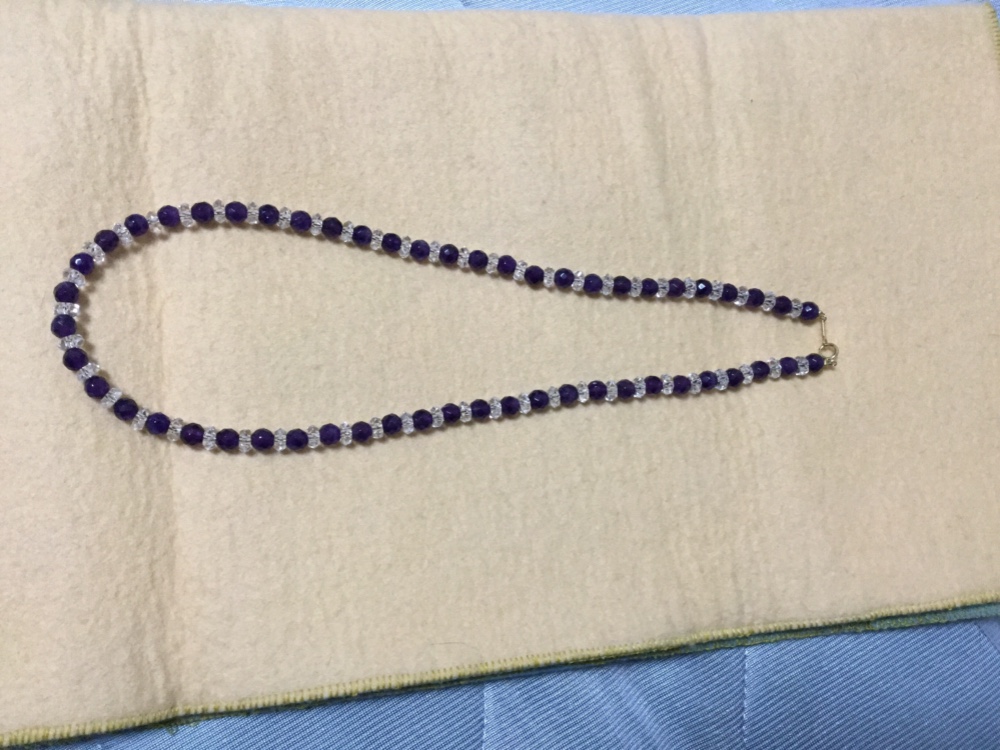 アメジストのネックレス