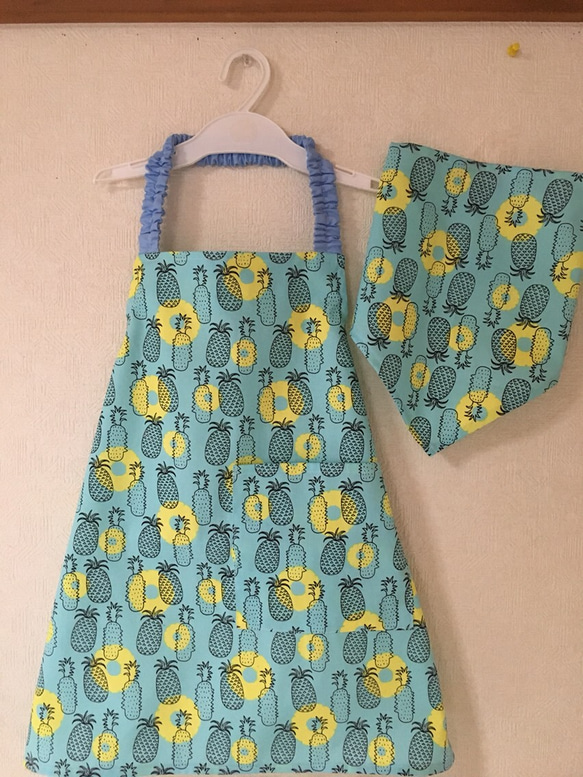 新作♡パイナップルキッズエプロン＋巾着 その他入園グッズ はく