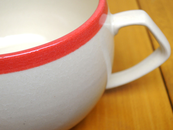 丸マグカップ（赤） 2枚目の画像