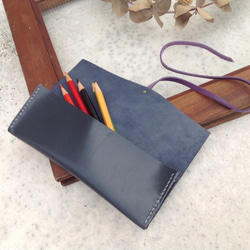 綁帶式鉛筆盒,筆袋 筆盒,手工縫製,真皮【屆時皮革】深藍色 第3張的照片