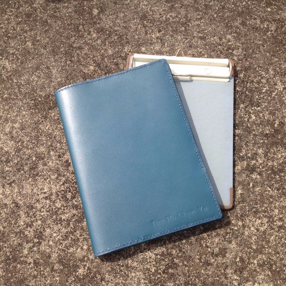 A5筆記本,書套,書衣 皮革可插筆,附muji記事本,手縫真皮,藍綠色 第1張的照片