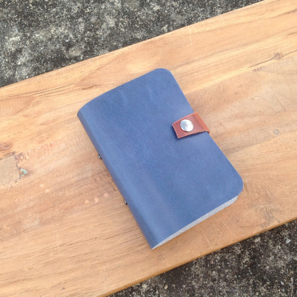 卡片夾信用卡夾名片夾透明塑膠內頁多張卡套手工縫製真皮-藍色(屆時皮革) 第1張的照片