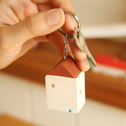 窩心-木頭彩繪小房子 / 屋系列-聖誕小物鑰匙圈(單件販售) 第5張的照片