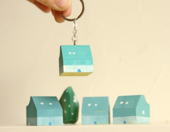 薄荷房2-木頭彩繪小房子/屋系列-聖誕小物鑰匙圈(單件販售) 第1張的照片