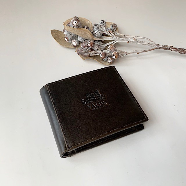 英国デザインValise二つ折り財布 レーシンググリーンII 5,925円