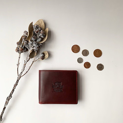 英国デザインValise二つ折り財布 ブラックチェリー 1枚目の画像