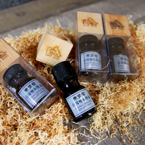木樂館∥台檜精油擴香組Taiwan Hinoki Oil & Wood 其他生活雜貨木樂館