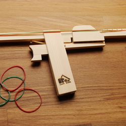 | 木樂館∥六連發橡皮筋玩具槍 DIY Wooden Rubber Band Toy Gun 第1張的照片