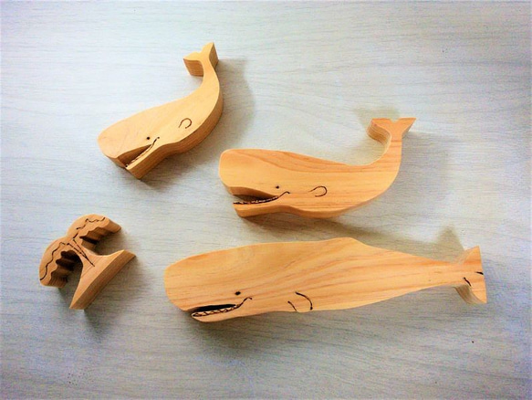 かわいいクジラのバランス積み木〈木製インテリア玩具雑貨・海の生き物〉1点もの在庫限りです 3枚目の画像
