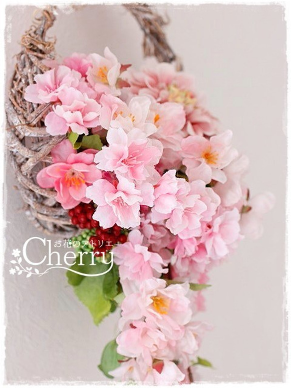 【春リース】流れるように桜満開、バッグ型リースの壁飾り。「Creema限定」 5枚目の画像