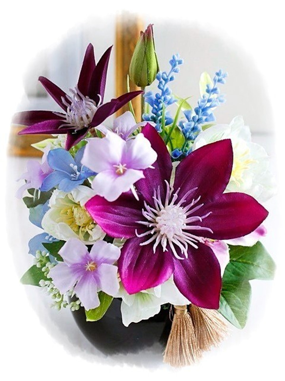 【お供え花】凜とした姿のクレマチス、インテリアフラワーとしても飾れます。♪【Creema限定】 3枚目の画像