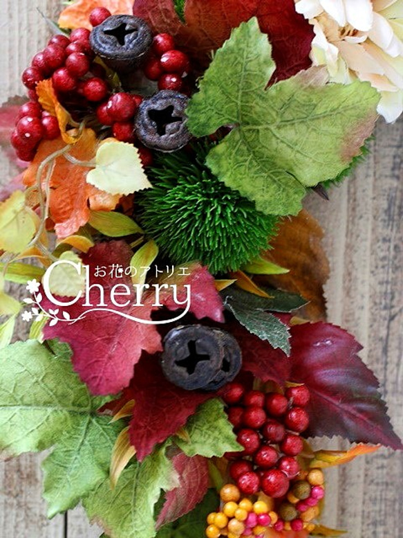 【秋色リース】掛けても置いても楽しめる三日月型の秋飾り。「Creema限定」 2枚目の画像