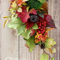 【秋色リース】掛けても置いても楽しめる三日月型の秋飾り。「Creema限定」 3枚目の画像