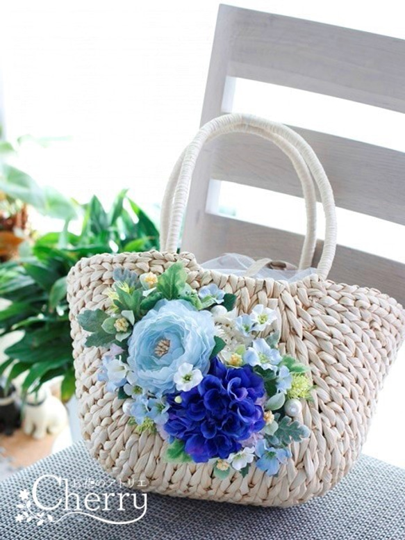 かごバッグ】上品なブルー系でまとめた大人の花かごバッグ。「Creema  