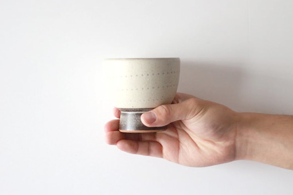ティーカップ(白) 小石原焼 鶴見窯 1枚目の画像