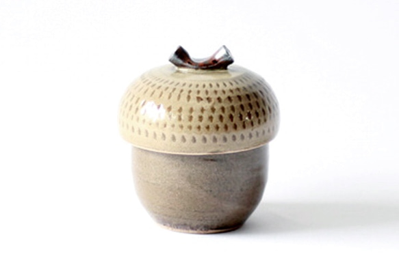どんぐりカップ(小)取っ手なし 小石原焼 ヤママル窯 1枚目の画像