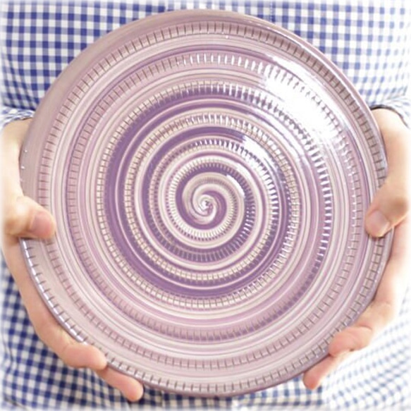 うずまき皿 7寸(紫) 小石原焼 マルワ窯 1枚目の画像