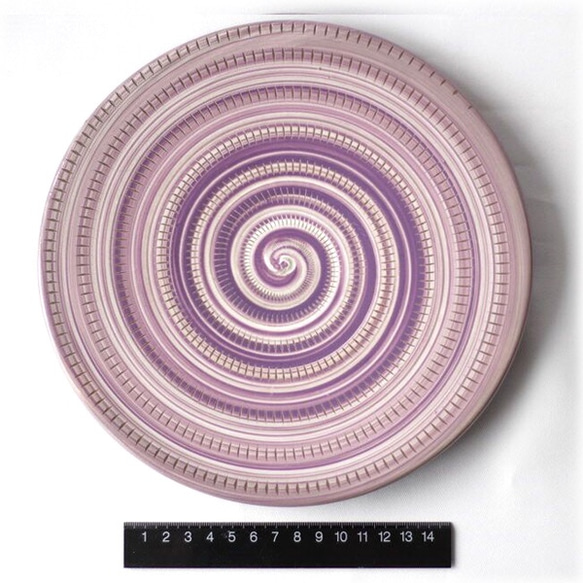 うずまき皿 7寸(紫) 小石原焼 マルワ窯 3枚目の画像