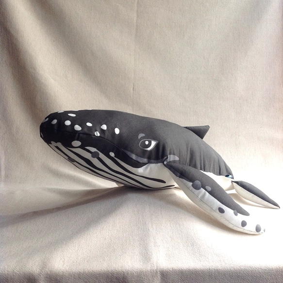 設計款HW190 - 【立體剪裁】大翅鯨造型抱枕 第1張的照片